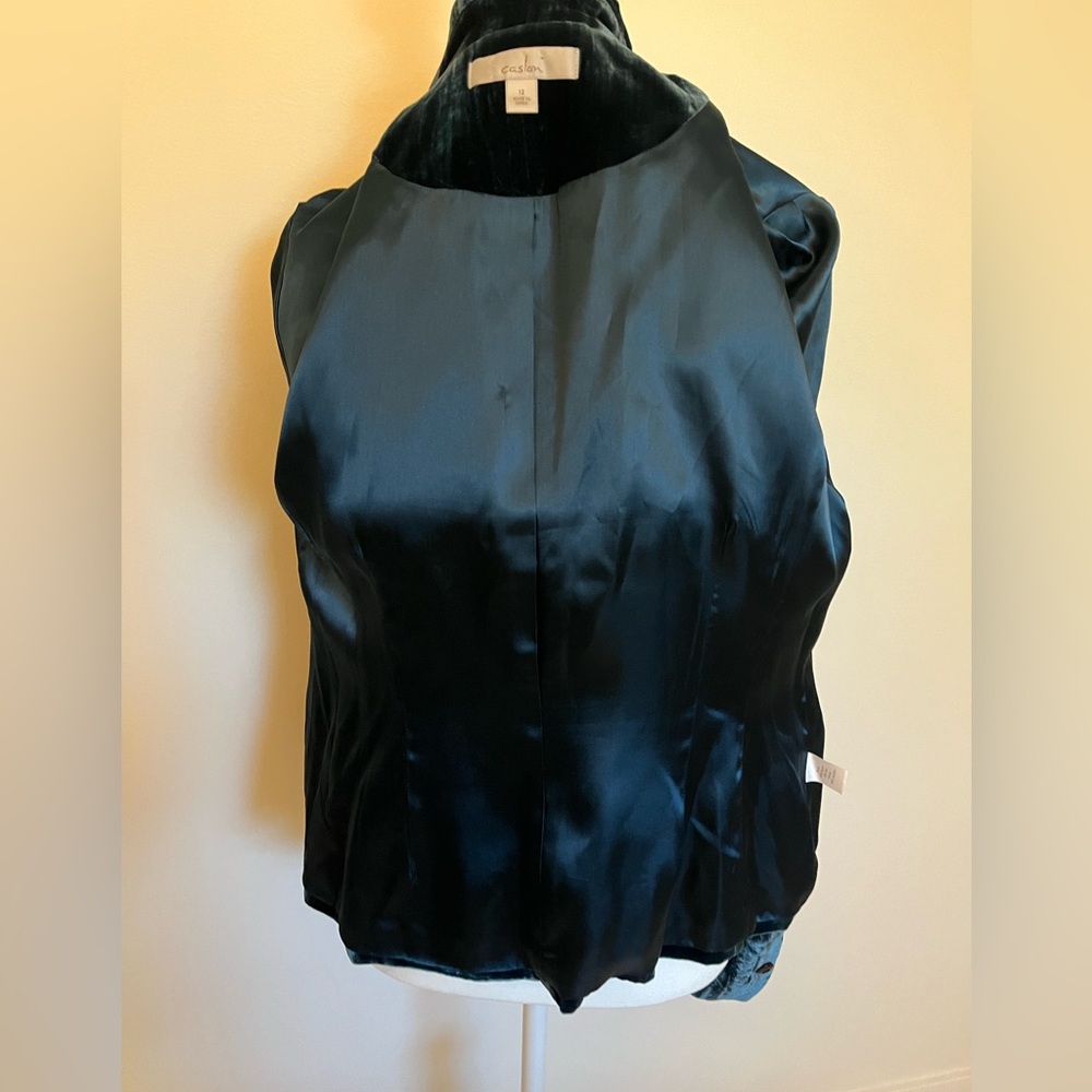 Caslon Velvet Blazer 12 - Picture 6 of 15